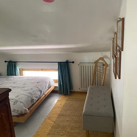 Apartment La Mansarda Di Orni *