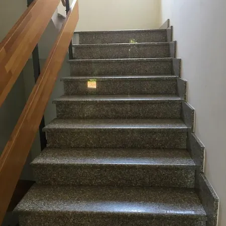 La Mansarda Di Orni Apartamento *